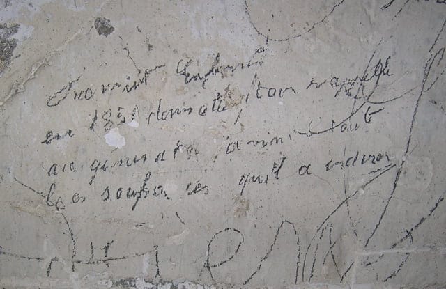 grafitticrest.jpg